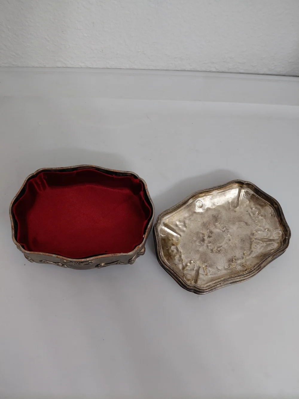 Vintage Jewelry Trinket Box Rose Design Silver Plated Footed